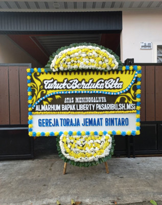 Papan Bunga Duka di Geulumpang Tiga