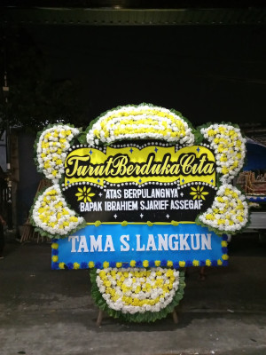 Papan Bunga Duka di Geulumpang Tiga